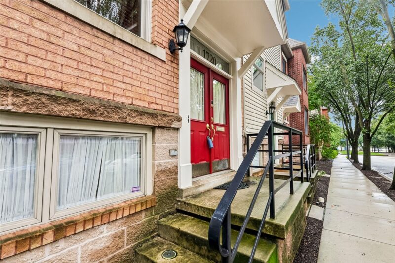 1720 Merriman Court — photo 3