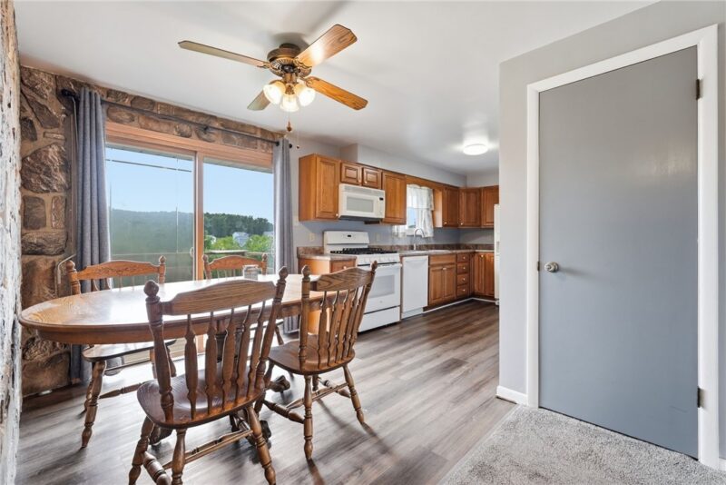 320 Overlook Dr — photo 7