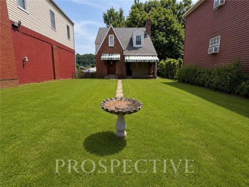 1074 Brackenridge Ave — photo 4