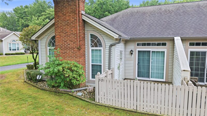 57 Stone Ridge Blvd — photo 3