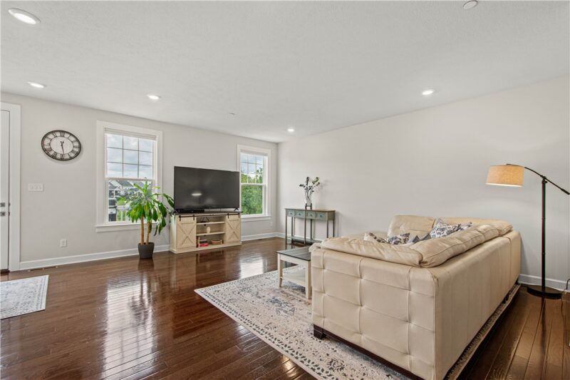 4305 Spruce Rd. — photo 5