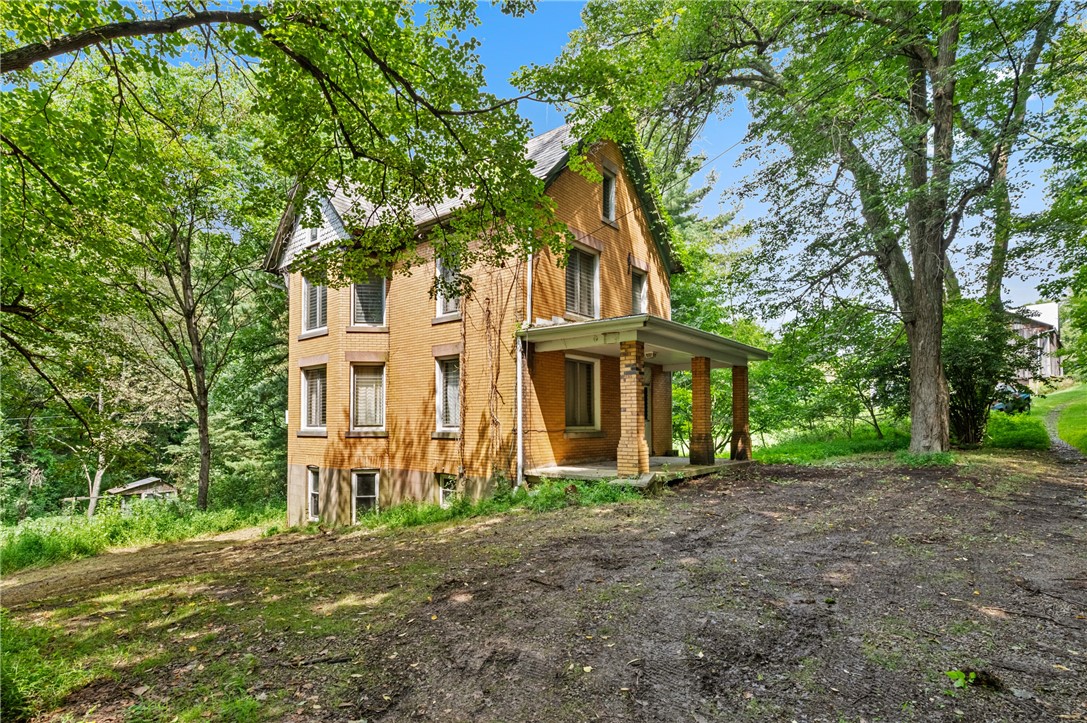 5740 Mamont Rd — photo 1