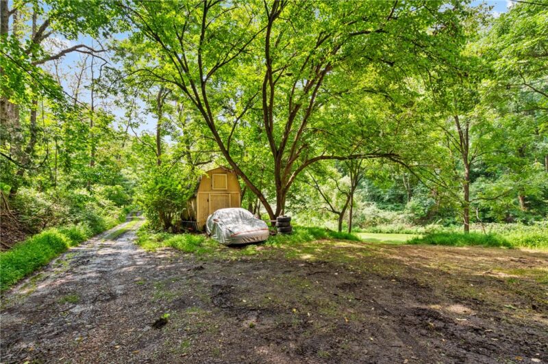 5740 Mamont Rd — photo 4