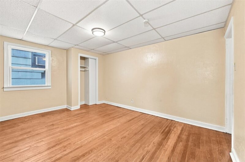 225 Rothman St — photo 6