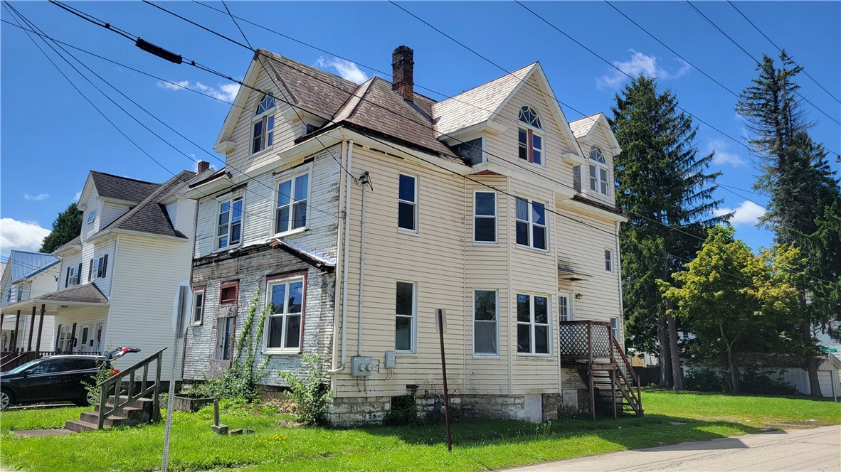 602 S Center Avenue — photo 1