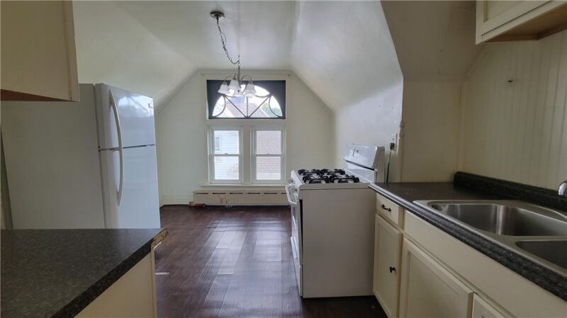 602 S Center Avenue — photo 7