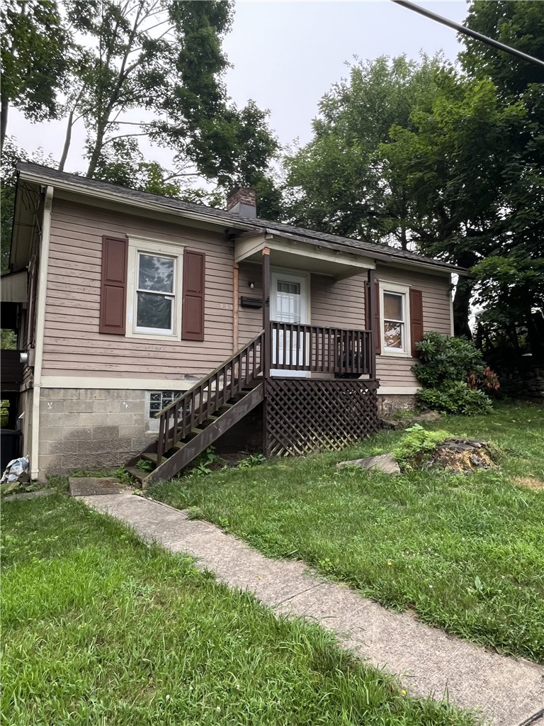 535 E Washington St — photo 1