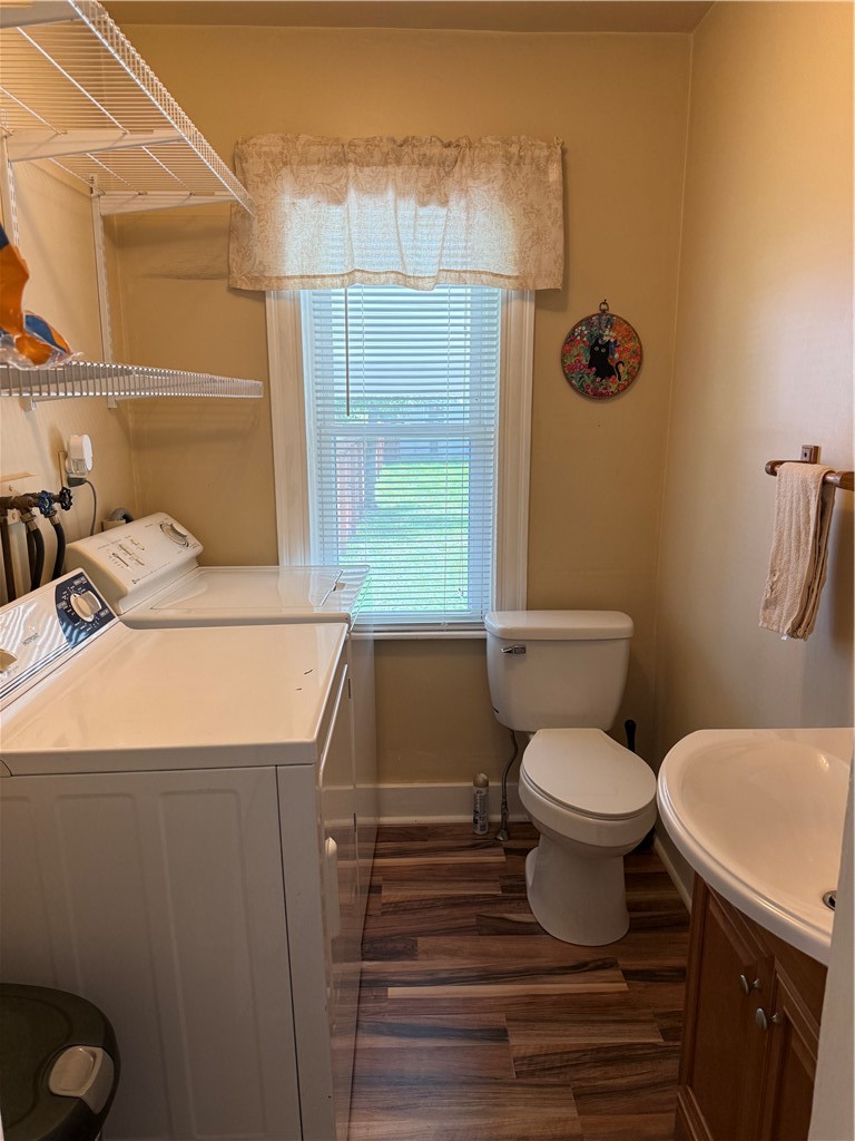 536 Oak Street — photo 8