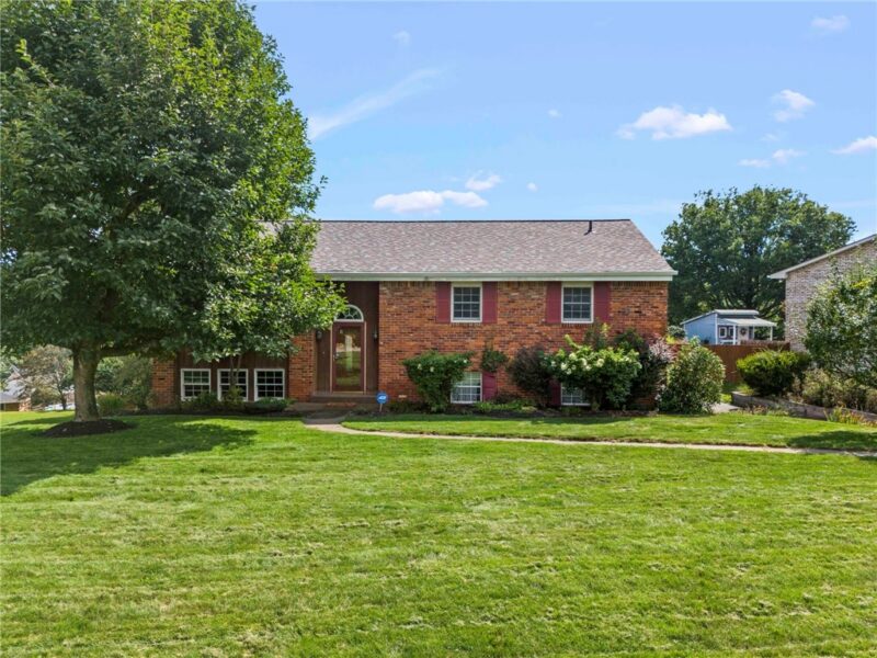 806 Longvue Drive — photo 3