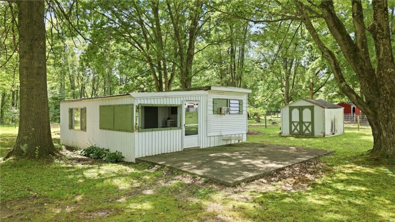 8937 Delaware Ln — photo 3