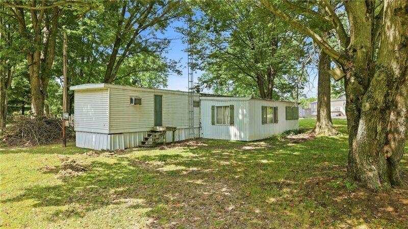8937 Delaware Ln — photo 5