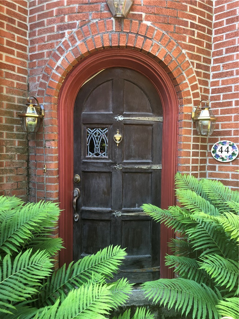 44 Brucewood Drive — photo 2