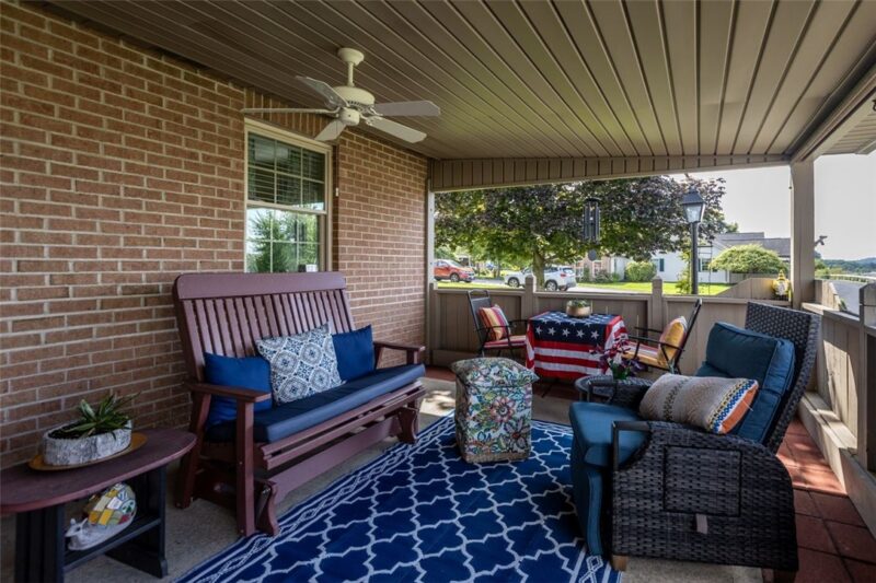 105 Carriage Dr — photo 5