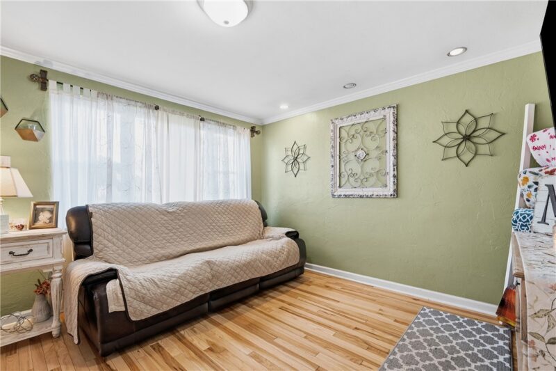 259 MEADOWDELL DRIVE — photo 4