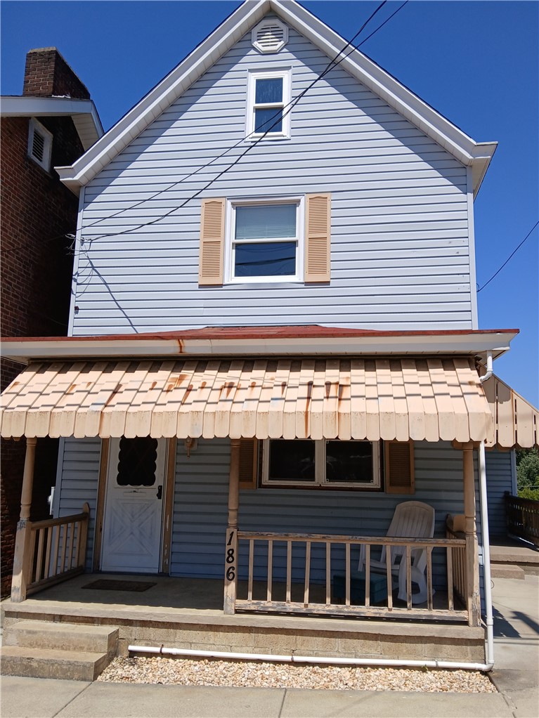 186 Main St — photo 1