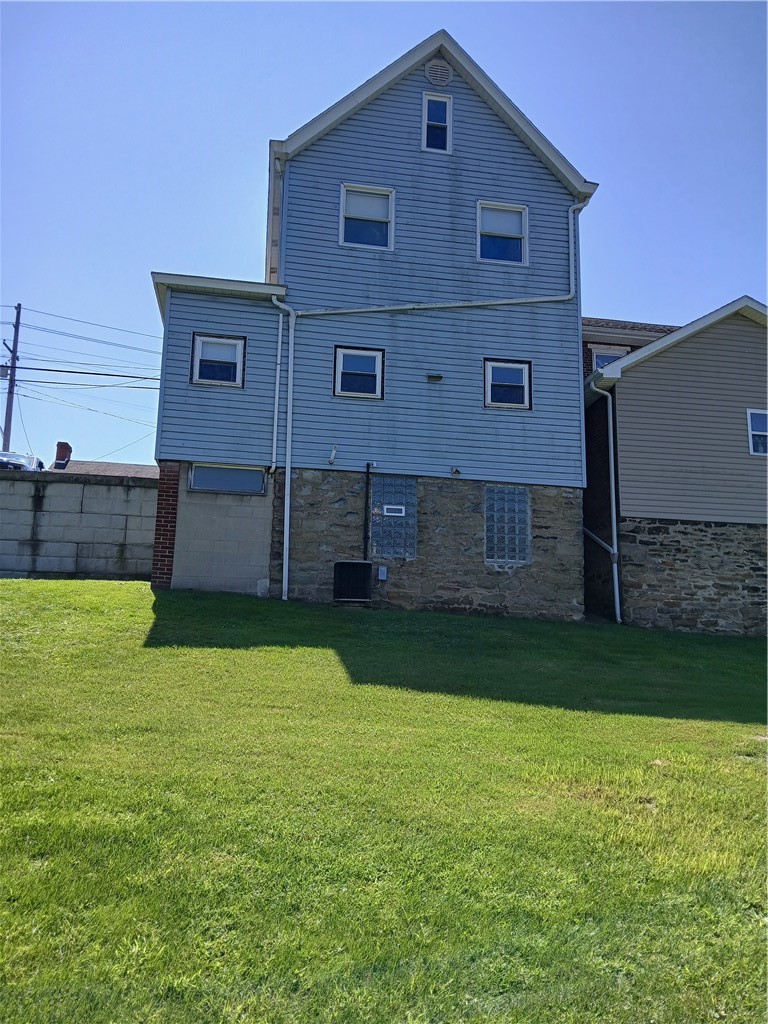 186 Main St — photo 4