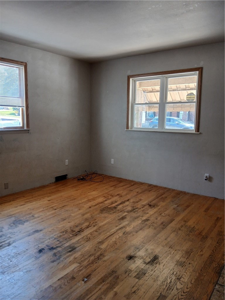 186 Main St — photo 5
