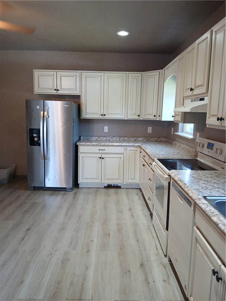 186 Main St — photo 6