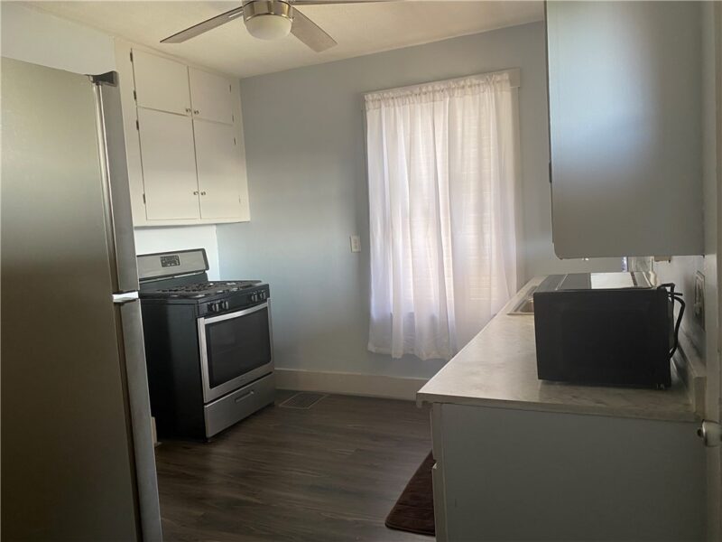 649 Ridge Ave. — photo 5