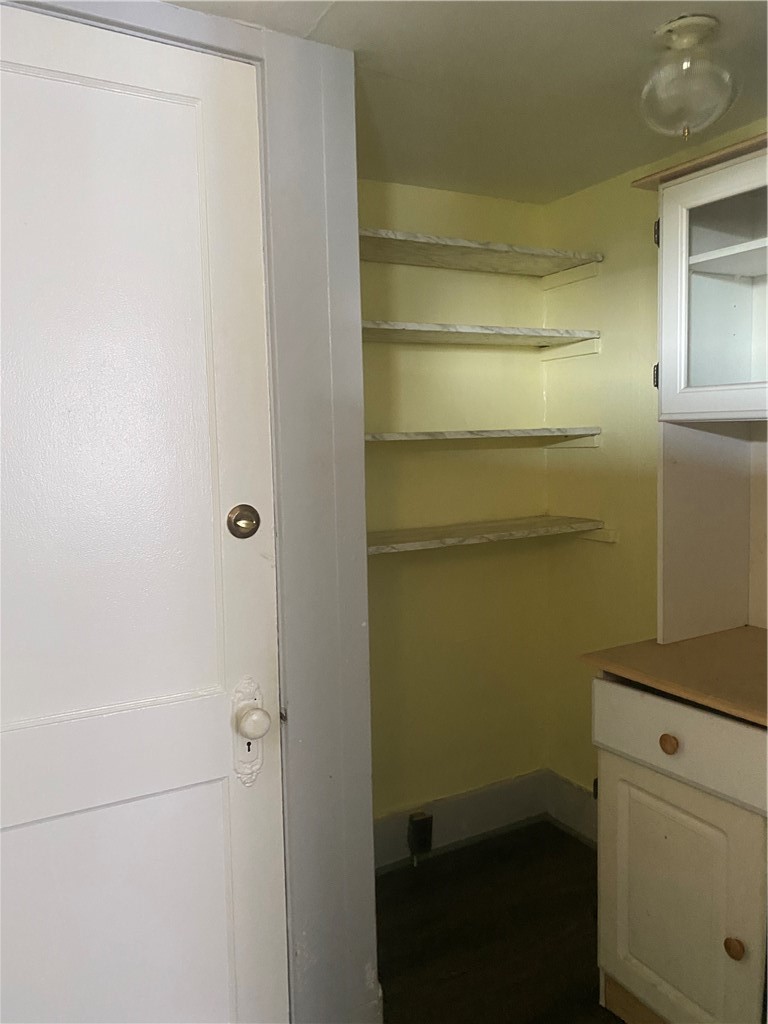 649 Ridge Ave. — photo 6