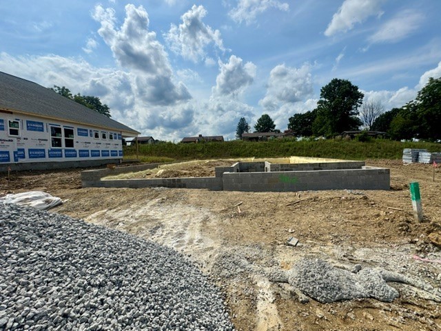 211 Muirfield Court — photo 3