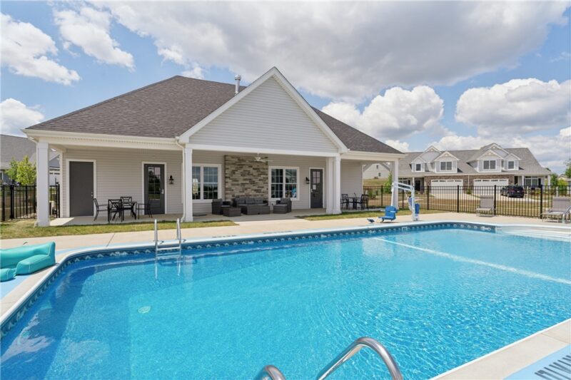 211 Muirfield Court — photo 5