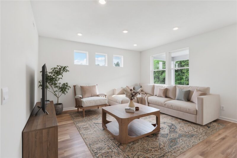 211 Muirfield Court — photo 8