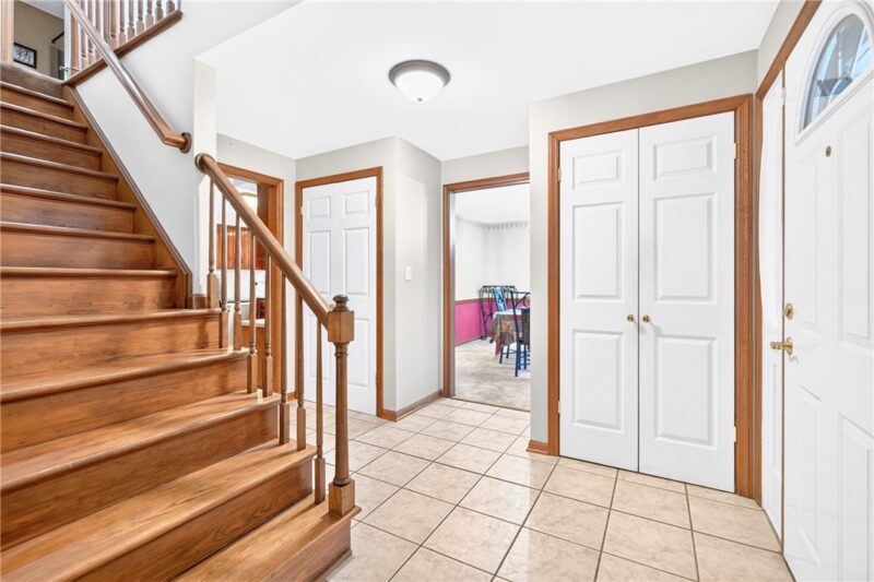 1502 Woodview Drive — photo 6
