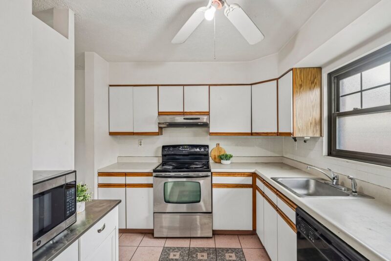 112 Longfellow COURT — photo 5