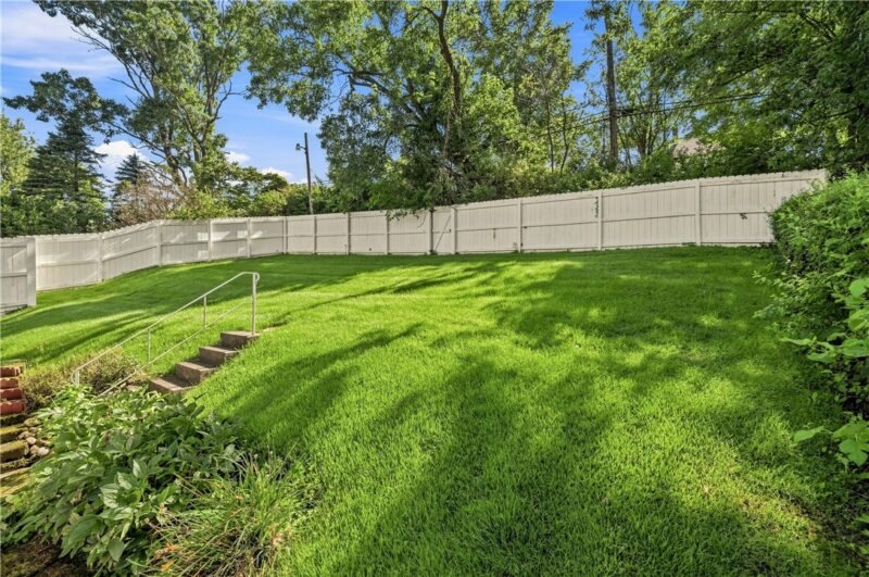 417 Delaware Ave — photo 3
