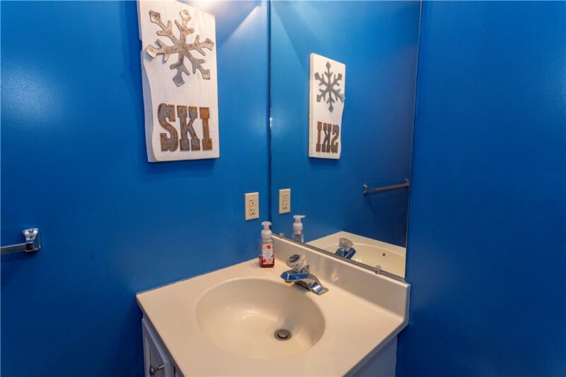 4533 Nordic Way — photo 8