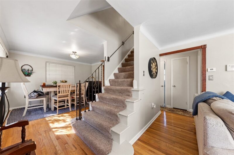 578 N Maple — photo 4