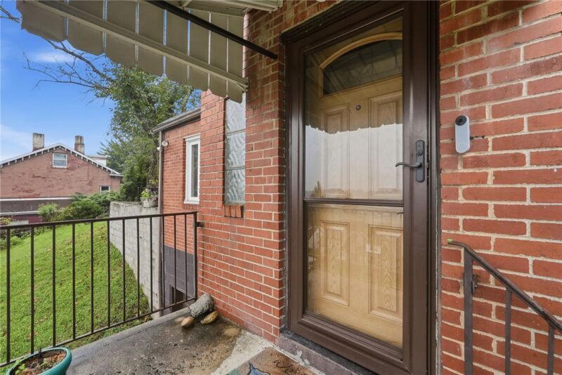 2115 E Beckert Ave — photo 5