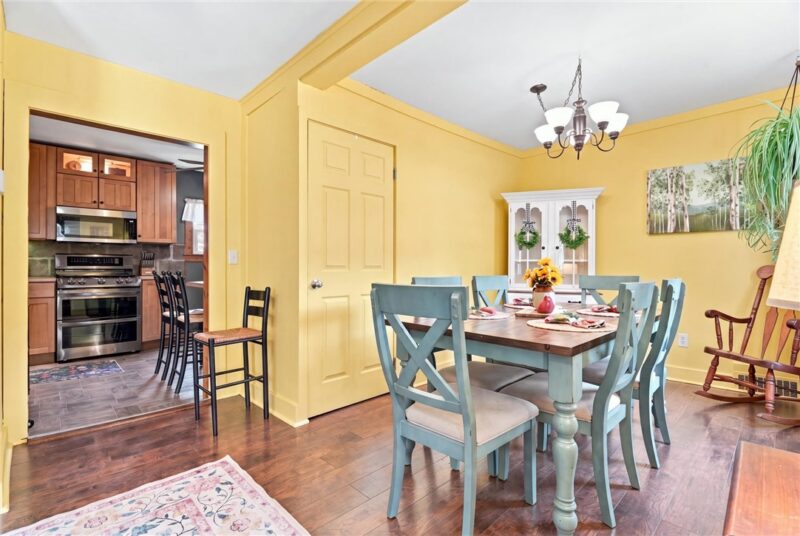 114 Grant St — photo 4