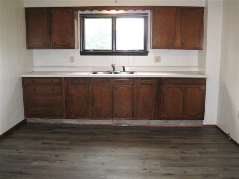517 Sewickley Ave — photo 8