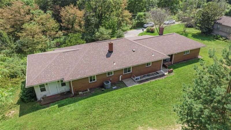 127 Blue Jay Way — photo 4