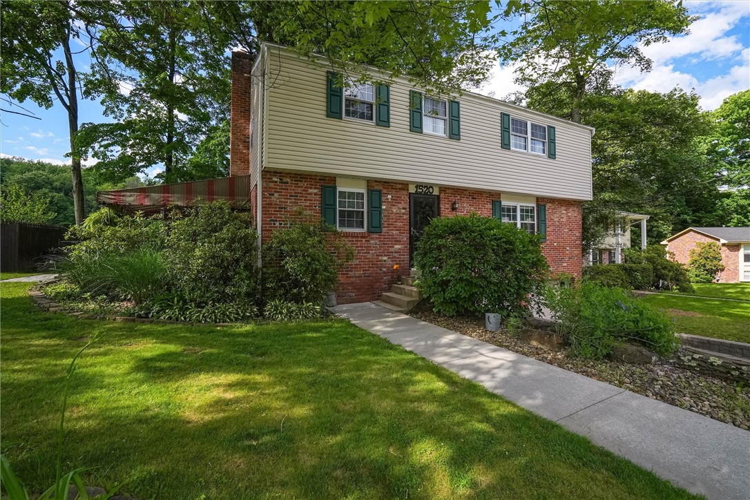1520 WOODSTREAM DR — photo 1