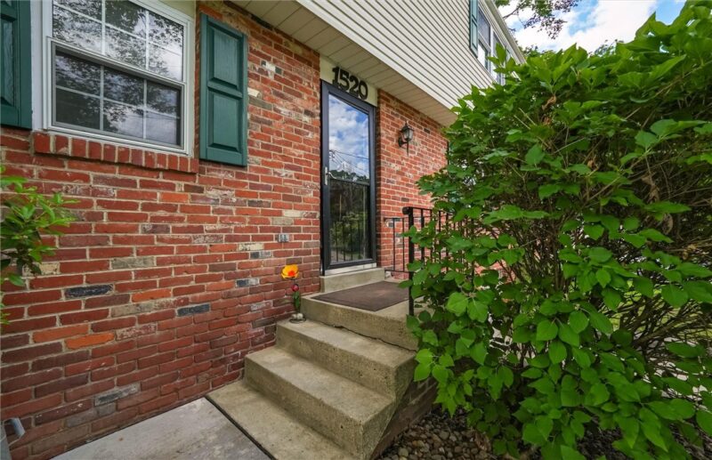 1520 WOODSTREAM DR — photo 3