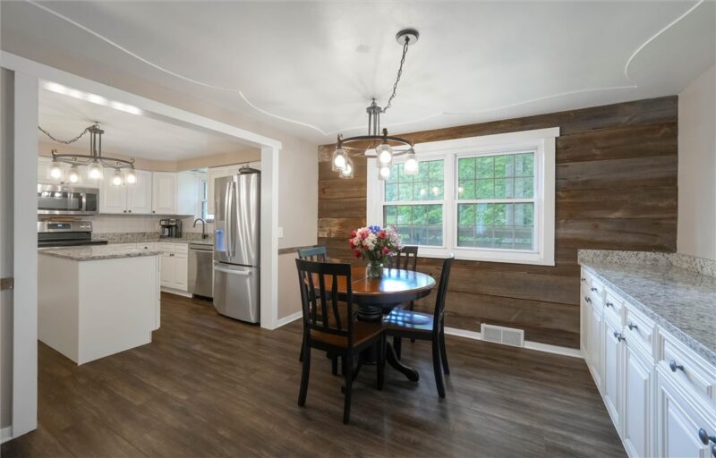 1520 WOODSTREAM DR — photo 7
