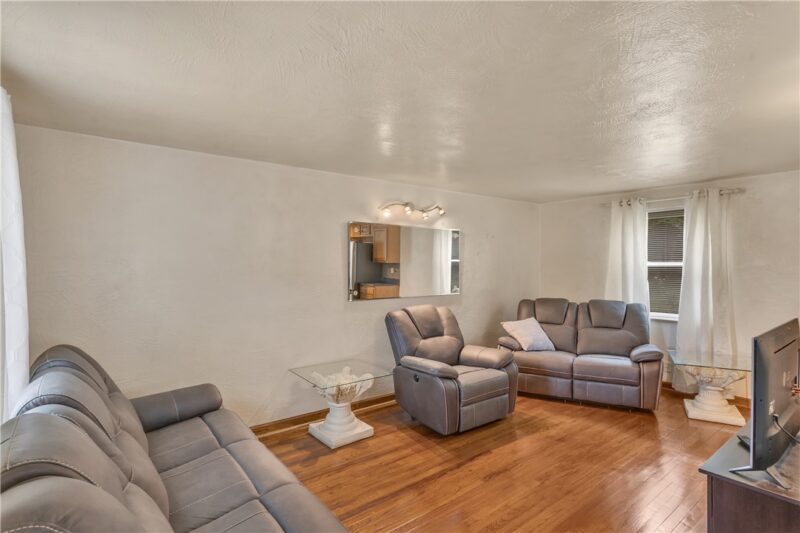 367 Marylea Ave — photo 4