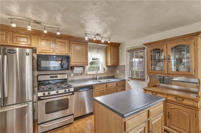 367 Marylea Ave — photo 8