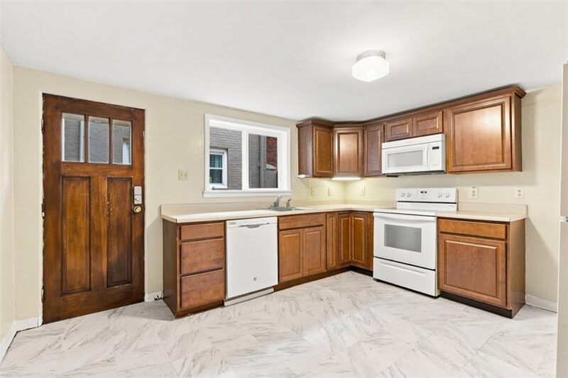1710 Sidney St — photo 2