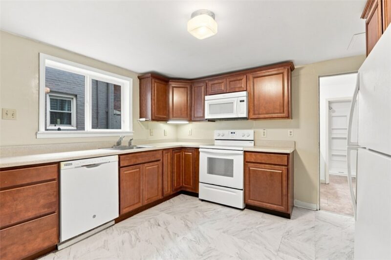 1710 Sidney St — photo 3