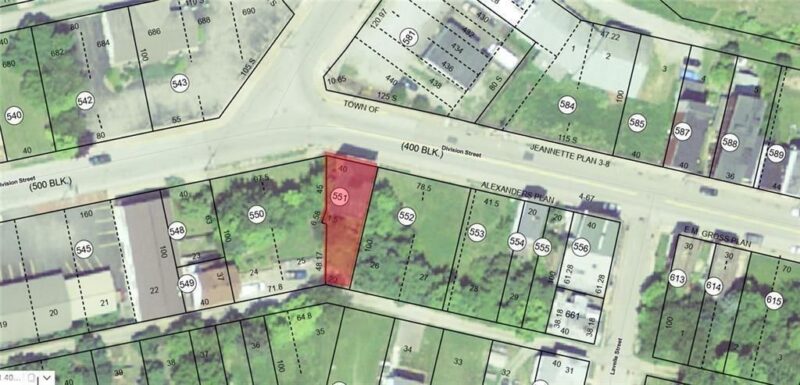 440 Division St — photo 2