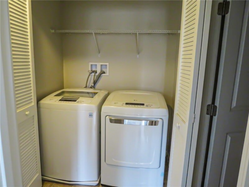 1133 Bayberry Dr — photo 5