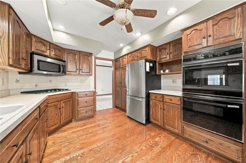 110 Chapel View Dr — photo 2