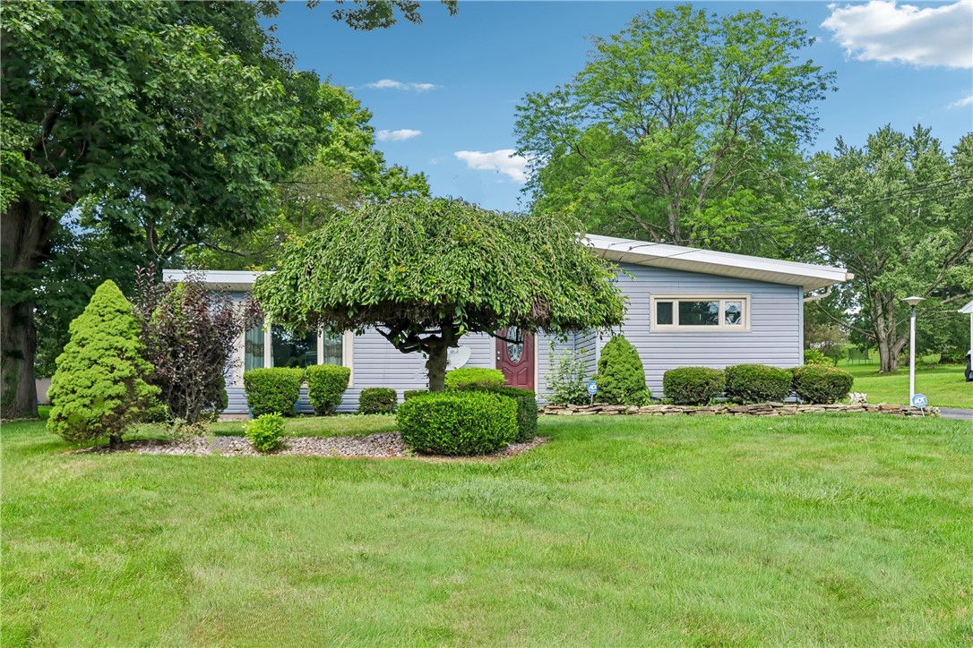182 Upland Dr — photo 1