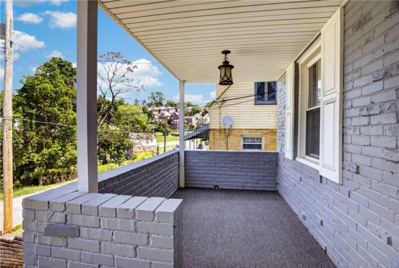 307 Outlook St — photo 3