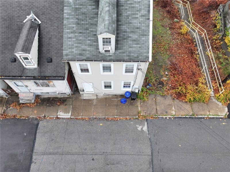 1604 Hatteras St — photo 2
