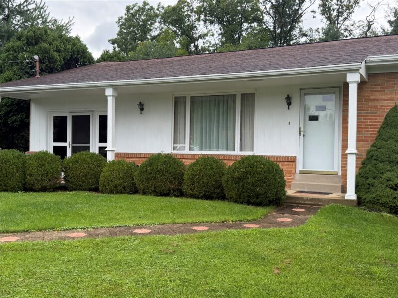 133 Singer Way — photo 2